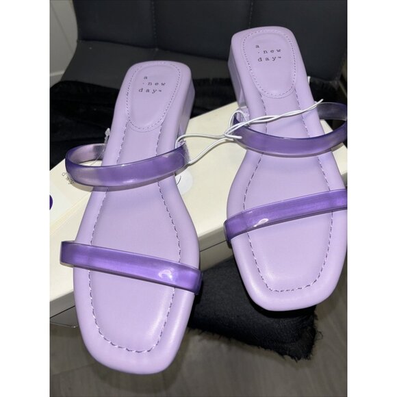 Women's Sz 6 Slip On Sandals Purple Slides Lavender A New Day Block 1” Heel NWT - Picture 1 of 7